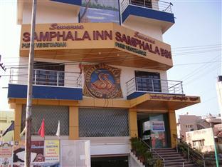 Suvarna Samphala Inn Бангалор Экстерьер фото